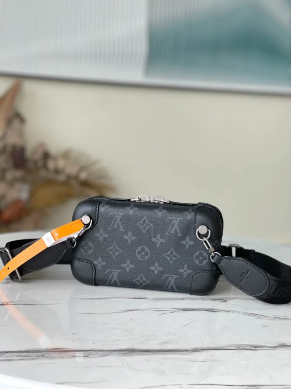 LV Size: 21 x 12 x 6.5 cm - Image 9