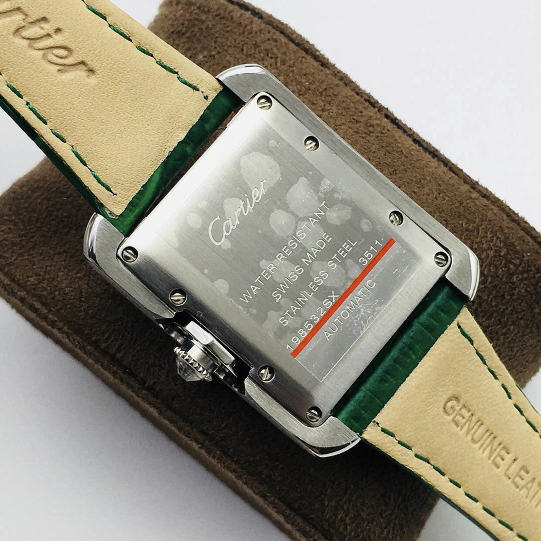 Cartier Tank Series ANGLAISE Size: 39.2*29.8mm - Image 6