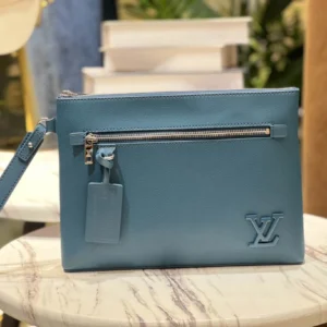 LV Size:30 x 22 x 5 cm