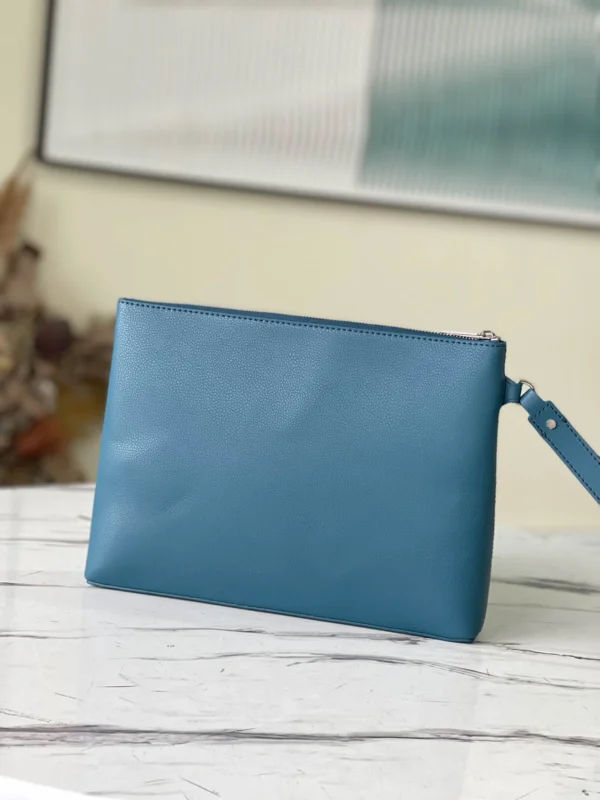 LV Size: 30 x 22 x 5 cm - Image 8
