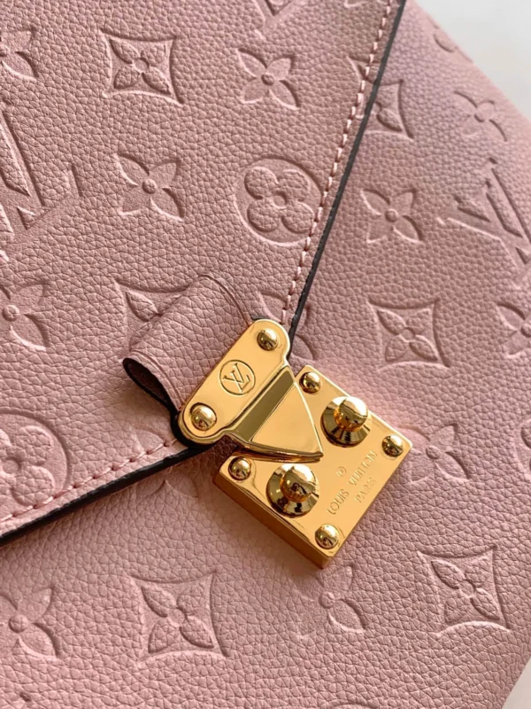 LV Size: 25 x 19 x 7 cm - Image 9