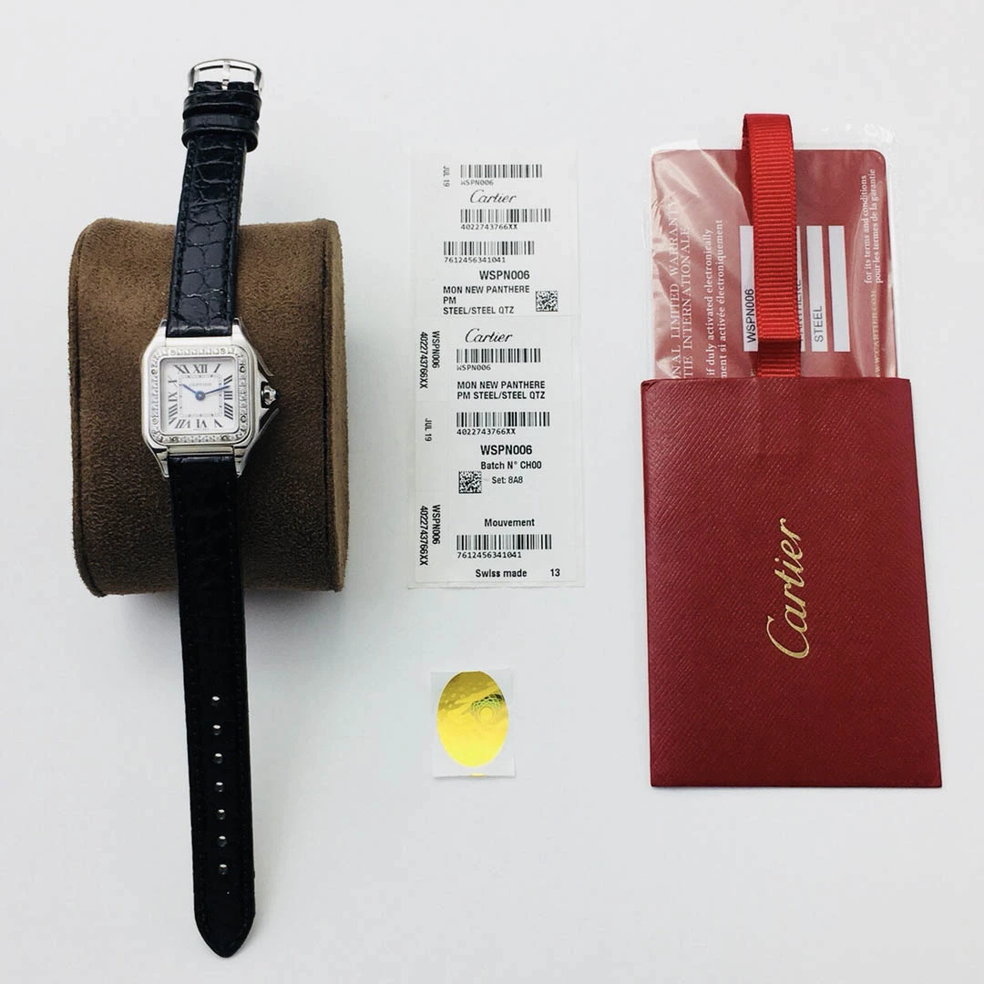 Cartier Cheetah series watch Diameter: 27*37 mm