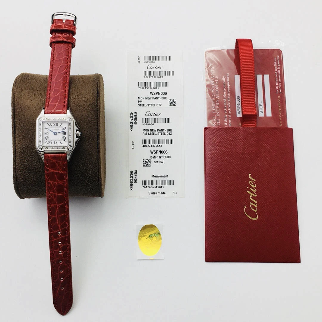 Cartier Cheetah series watch Diameter: 27*37 mm