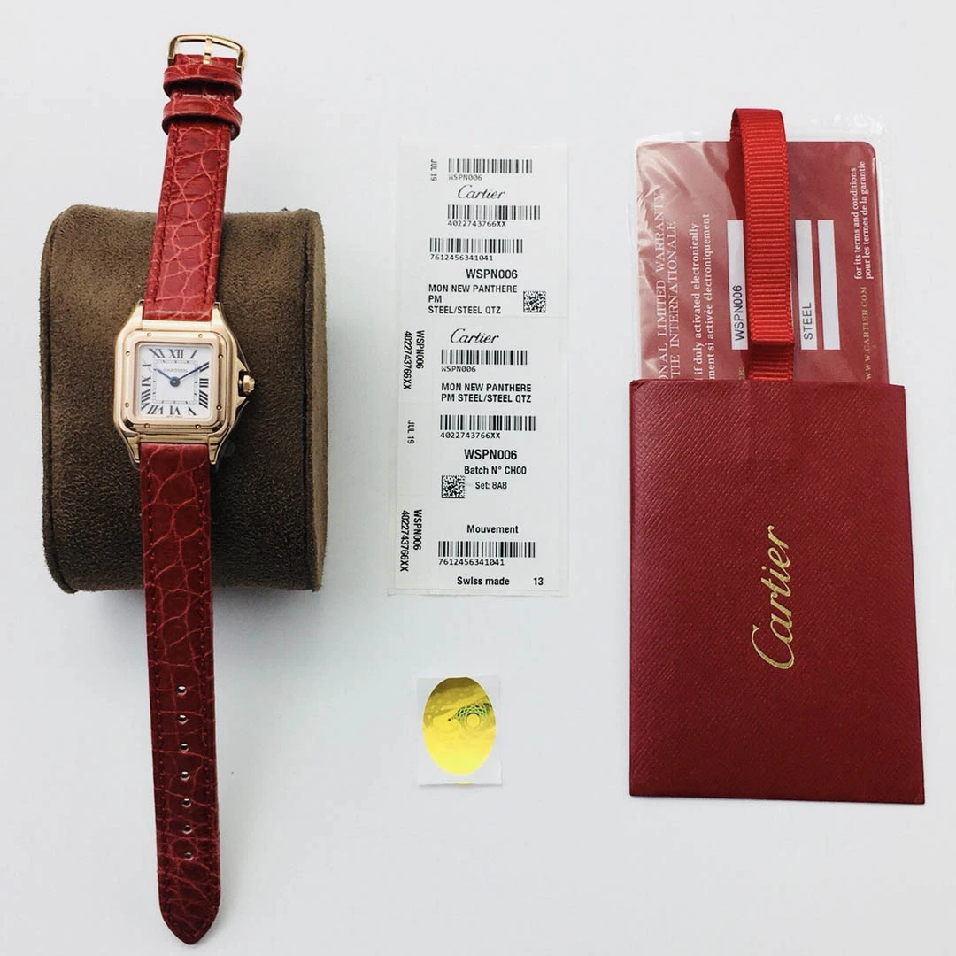Cartier Cheetah series watch Diameter: 27*37 mm