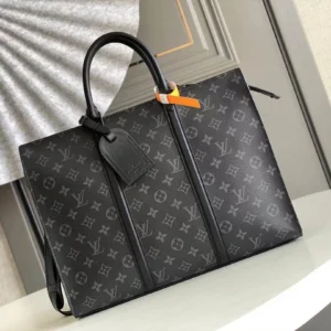 LV 39 x 30 x 7 cm