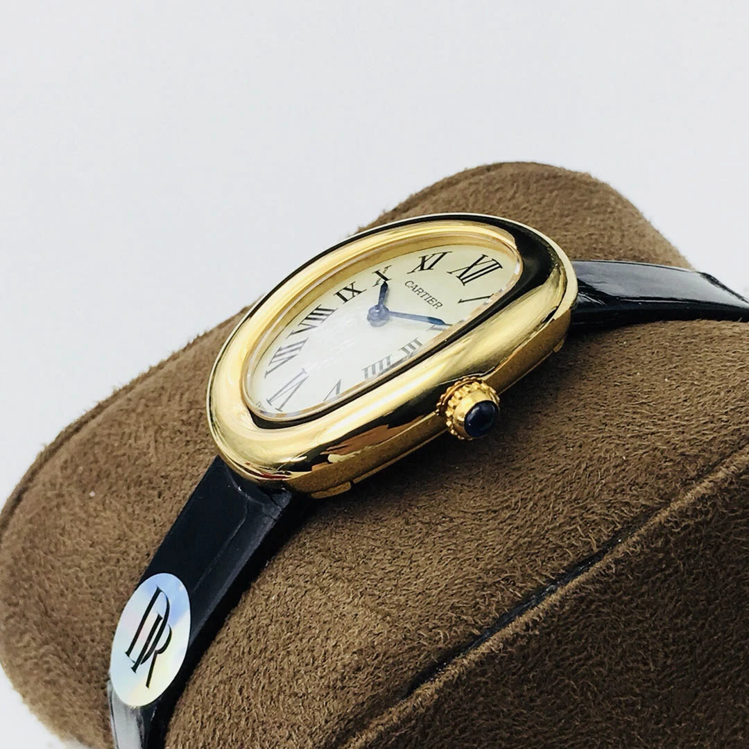 Cartier Baignoire series watch Size: 32x26*8 mm - Image 5