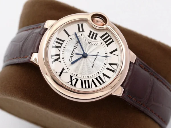 Cartier blue balloon watch - Image 5