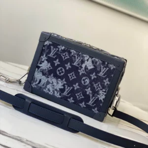 LV Size: 25 x 18 x 10 cm