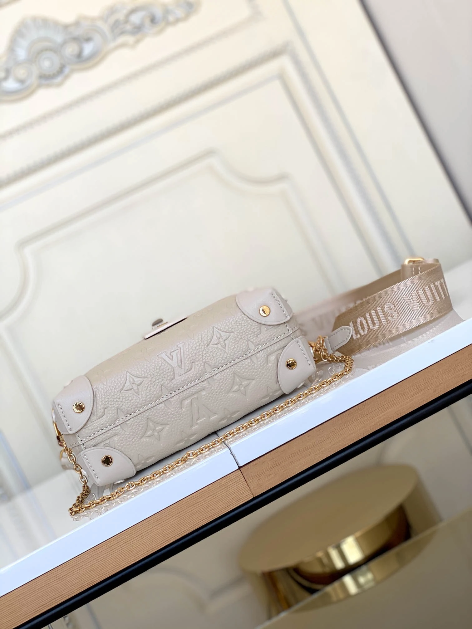 LV Model: M56319 M45392 Size: 20*14*8cm - Image 5