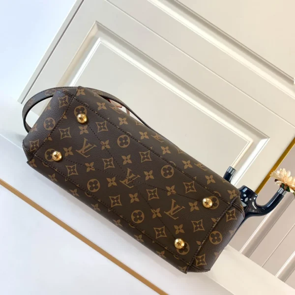 LV Model: M41056 Size 33*23*15cm - Image 4