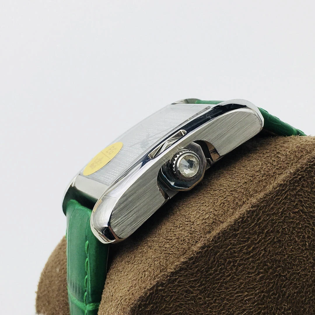 Cartier Tank Series ANGLAISE Size: 39.2*29.8mm - Image 3