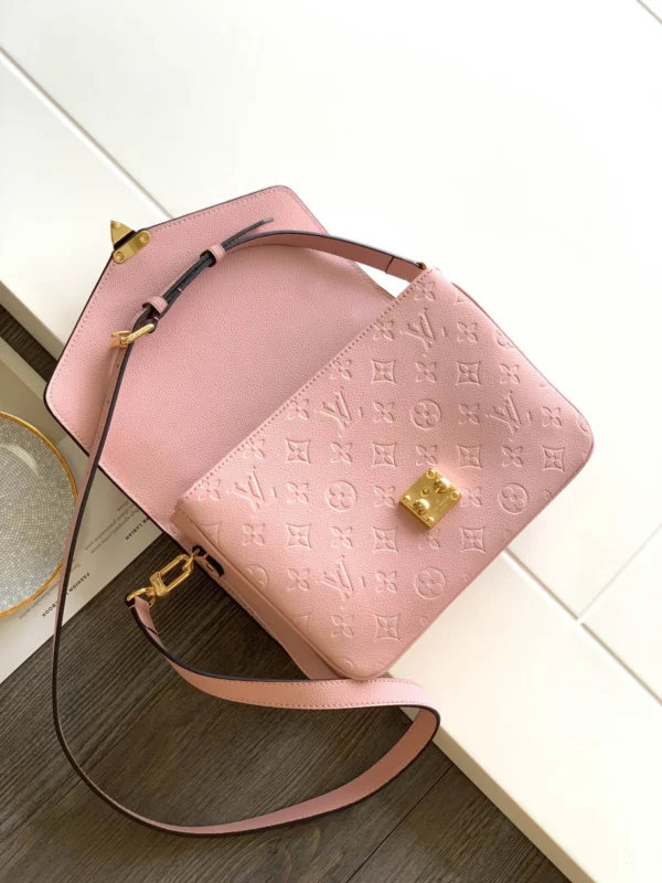LV Size: 25 x 19 x 7 cm - Image 5