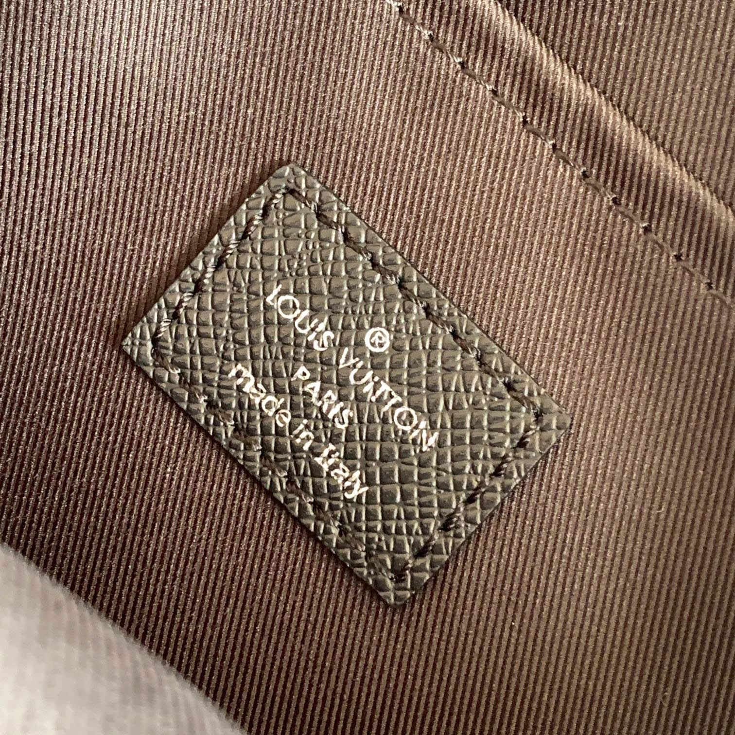 LV Model: M30233 Size:29.5x20x5cm - Image 5