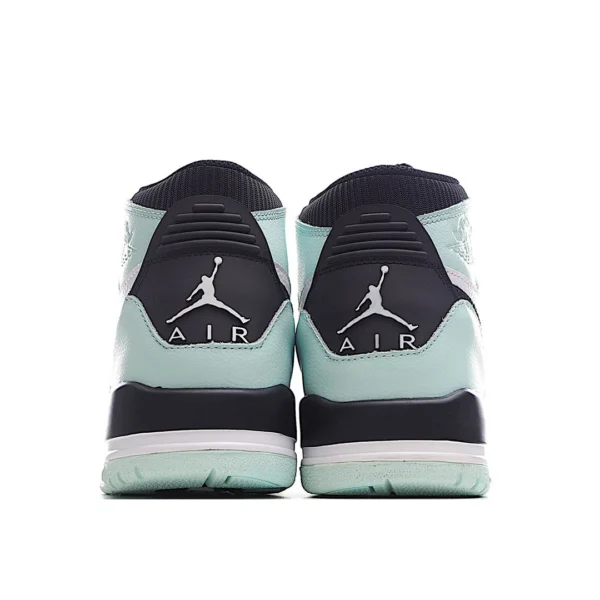 Air Jordan Legacy 312 'Igloo' - Image 3