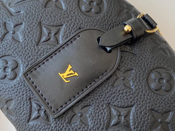 LV Model No.: M56319 M45392 Size: 20*14*8cm - Image 3