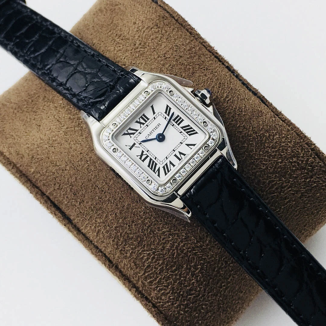 Cartier Cheetah series watch Diameter: 27*37 mm - Image 4