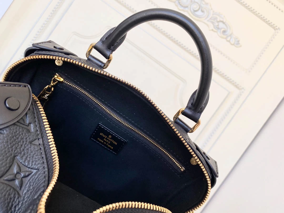 LV Model No.: M56319 M45392 Size: 20*14*8cm - Image 2