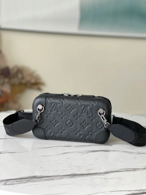 LV Size: 21 x 12 x 6.5 cm - Image 3