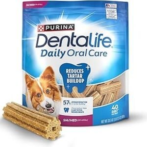 DentaLife Daily Oral Care Dog Treats for Small and Medium Dogs, Chewy Dental Treat to Freshen Breath and Fight Tartar, Chicken Flavor - 40 ct. Pouch